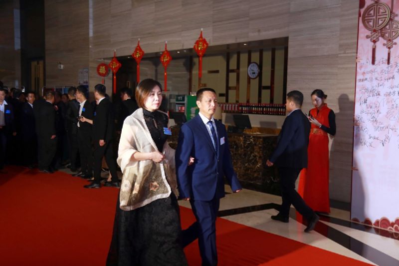 “凝心聚力 ·砥礪前行”— 龍港集團(tuán)2020新春年會(huì)完美收官！