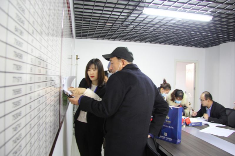 人山人海，瘋狂搶購(gòu)丨直擊龍港·育德園開盤火爆現(xiàn)場(chǎng)！