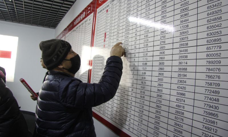 人山人海，瘋狂搶購(gòu)丨直擊龍港·育德園開盤火爆現(xiàn)場(chǎng)！