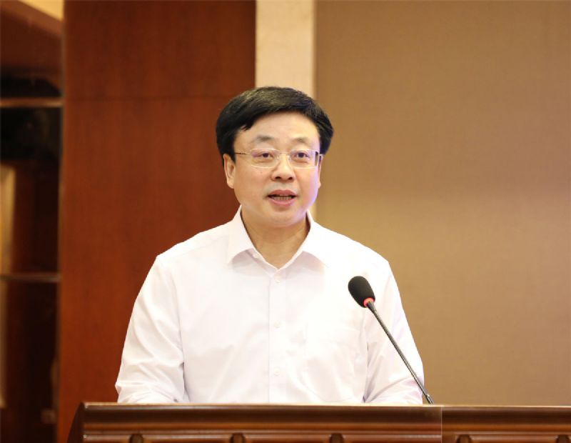 濰坊龍港集團董事長王敬偉榮獲“風箏都zui美科技工作者”！