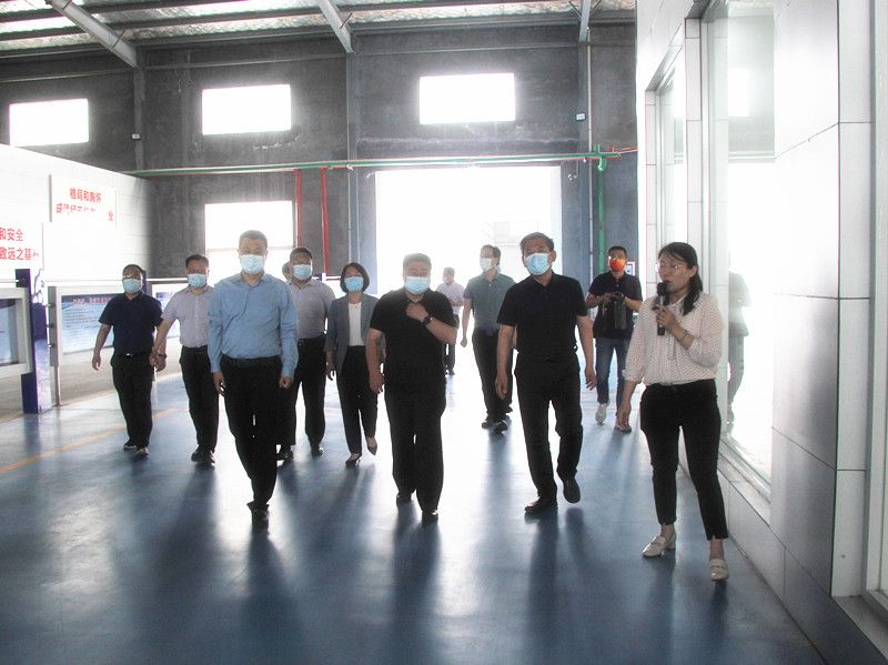 省海洋局領導到龍港硅業(yè)公司考察調研